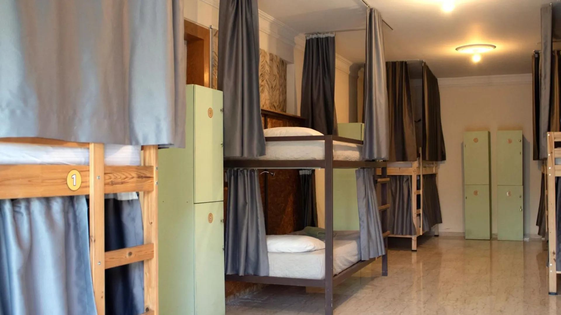 House Of Nissus Hostel Agia Napa Zypern