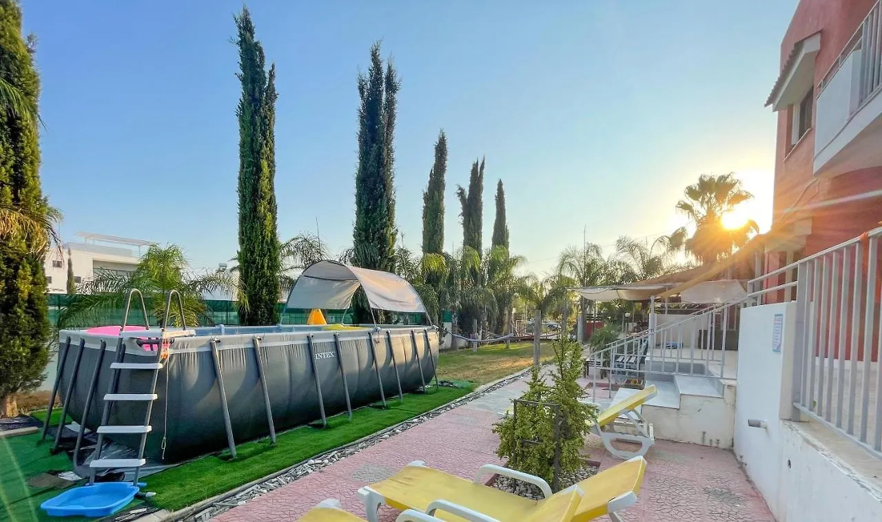 House Of Nissus Hostel Ayia Napa