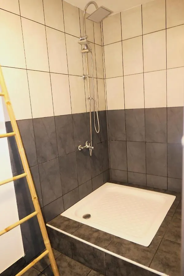 איה נאפה House Of Nissus Hostel